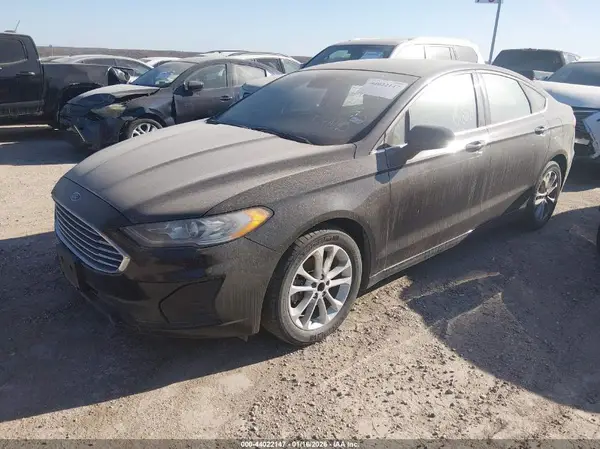3FA6P0HD1KR156585 2019 FORD FUSION - Image 2