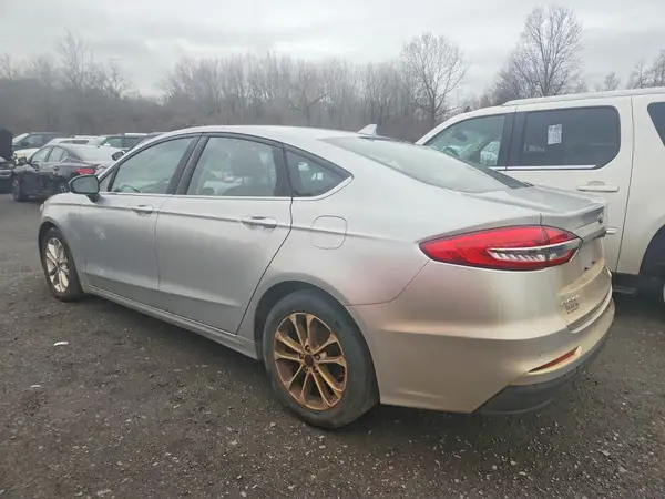 3FA6P0HD1KR156702 2019 FORD FUSION - Image 2