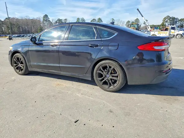 3FA6P0HD1KR160233 2019 FORD FUSION - Image 2