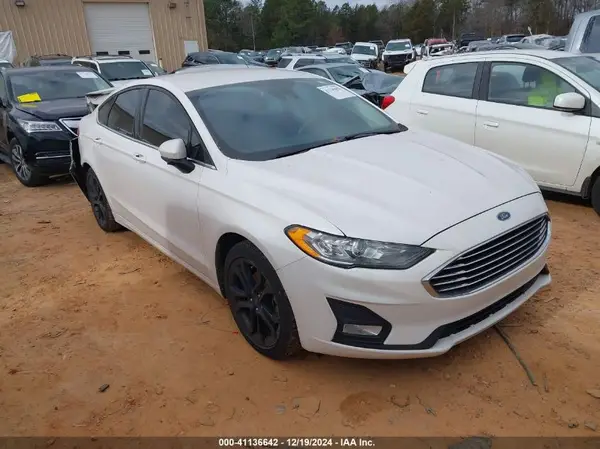 3FA6P0HD1KR160569 2019 FORD FUSION - Image 1