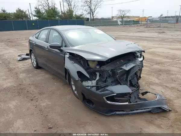 3FA6P0HD1KR164556 2019 FORD FUSION - Image 1