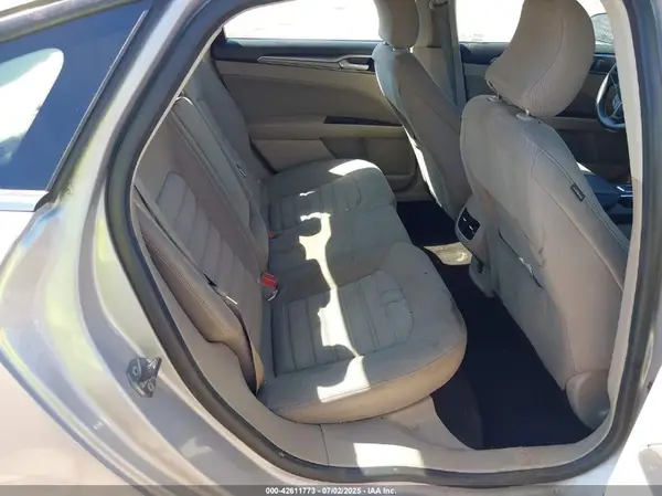 3FA6P0HD1KR203405 2019 FORD FUSION - Image 8