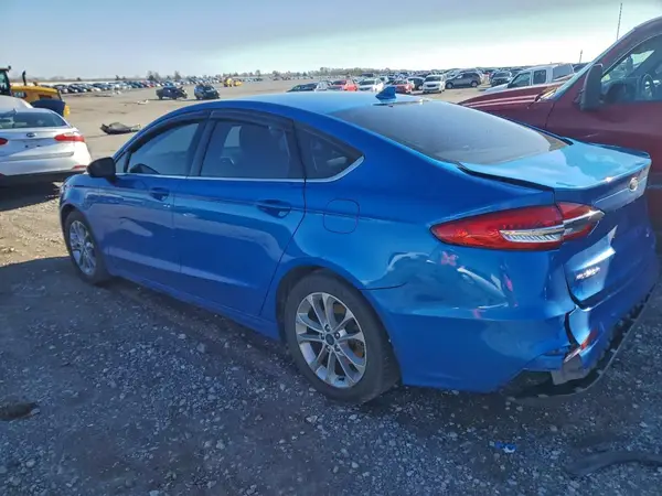 3FA6P0HD1KR203579 2019 FORD FUSION - Image 2