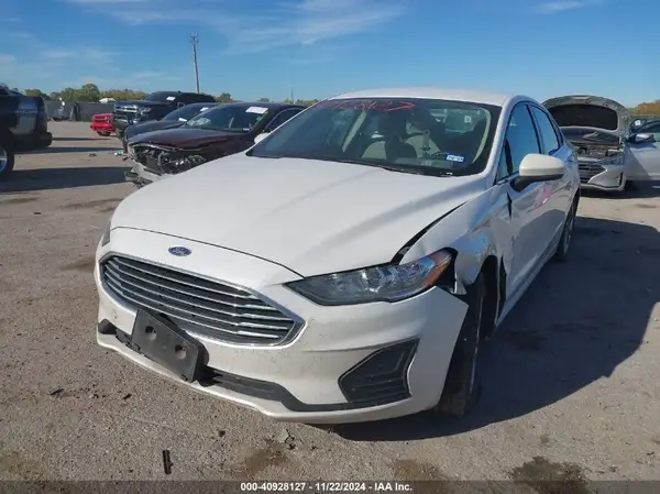 3FA6P0HD1KR215523 2019 FORD FUSION - Image 2
