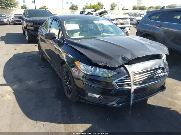 3FA6P0HD1KR216011 2019 FORD FUSION - Image 1