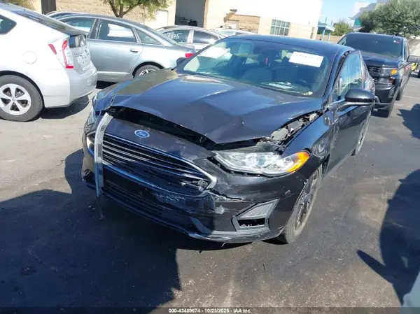 3FA6P0HD1KR216011 2019 FORD FUSION - Image 2