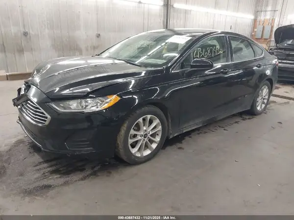3FA6P0HD1KR218664 2019 FORD FUSION - Image 2