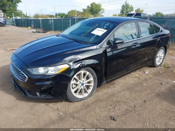 3FA6P0HD1KR231088 2019 FORD FUSION - Image 2
