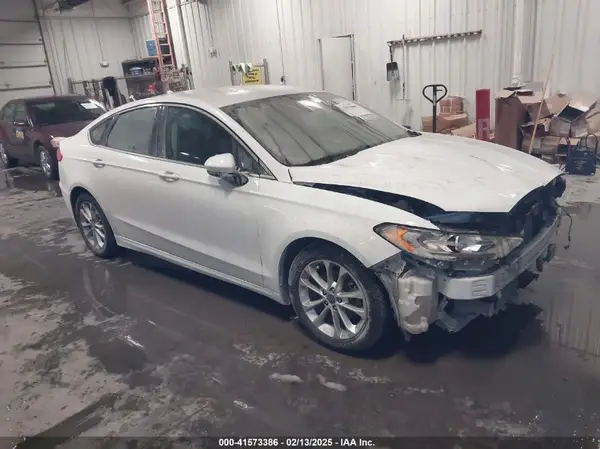 3FA6P0HD1KR231754 2019 FORD FUSION - Image 1