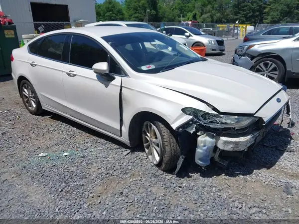 3FA6P0HD1KR245444 2019 FORD FUSION - Image 1