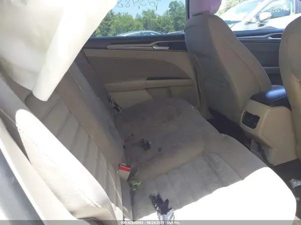 3FA6P0HD1KR245444 2019 FORD FUSION - Image 8