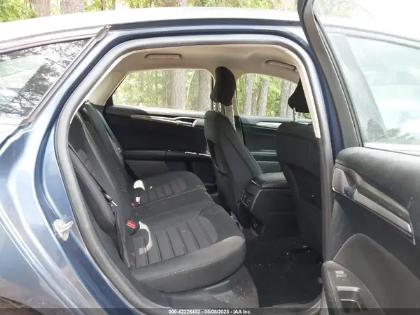 3FA6P0HD1KR247419 2019 FORD FUSION - Image 8