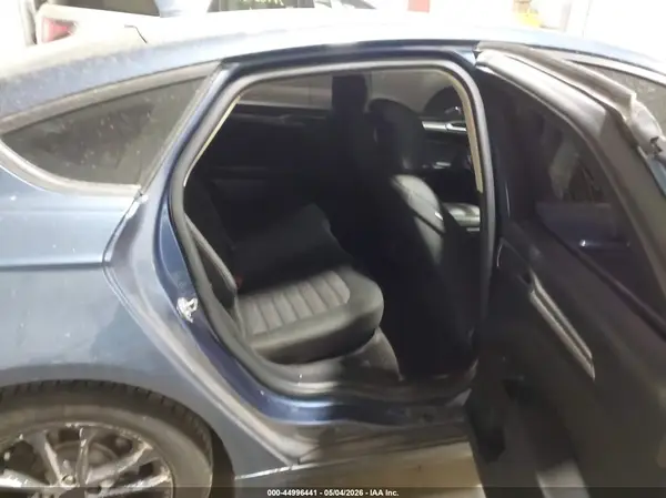 3FA6P0HD1KR250224 2019 FORD FUSION - Image 8