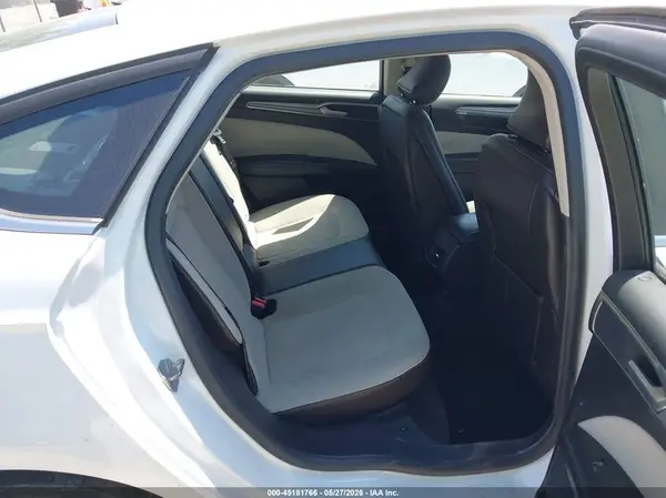 3FA6P0HD1KR254709 2019 FORD FUSION - Image 8