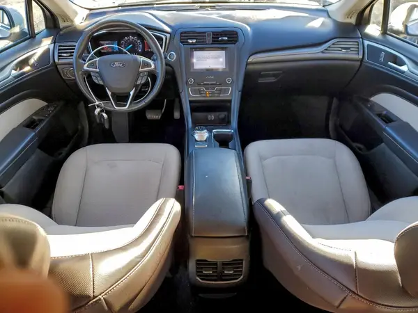 3FA6P0HD1KR281022 2019 FORD FUSION - Image 8