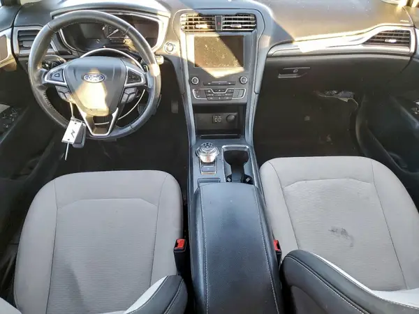 3FA6P0HD1KR285667 2019 FORD FUSION - Image 8