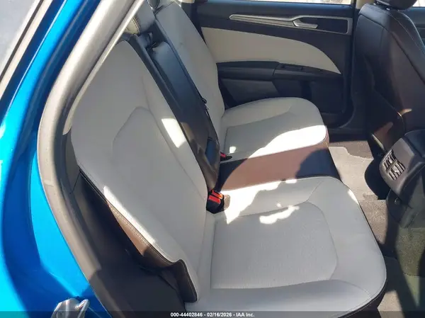 3FA6P0HD1KR286060 2019 FORD FUSION - Image 8