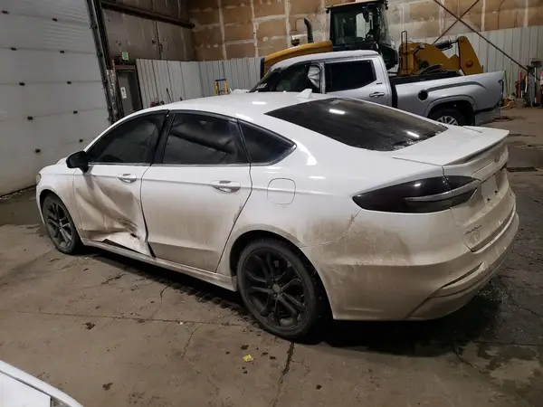 3FA6P0HD1LR104018 2020 FORD FUSION - Image 2