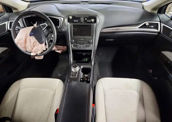 3FA6P0HD1LR106061 2020 FORD FUSION - Image 8