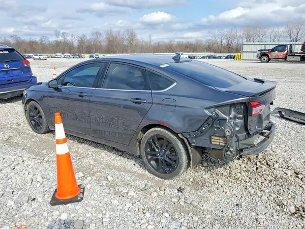 3FA6P0HD1LR106948 2020 FORD FUSION - Image 2