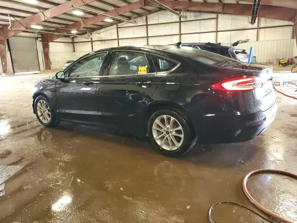 3FA6P0HD1LR107775 2020 FORD FUSION - Image 2