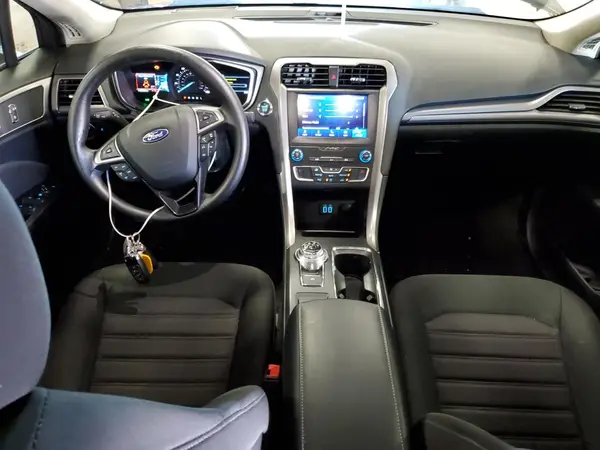 3FA6P0HD1LR107775 2020 FORD FUSION - Image 8