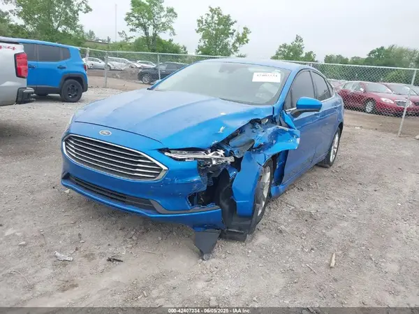 3FA6P0HD1LR109879 2020 FORD FUSION - Image 2