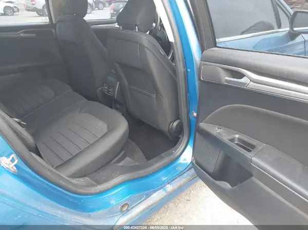 3FA6P0HD1LR109879 2020 FORD FUSION - Image 8