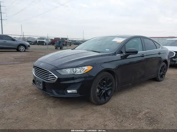 3FA6P0HD1LR111762 2020 FORD FUSION - Image 2