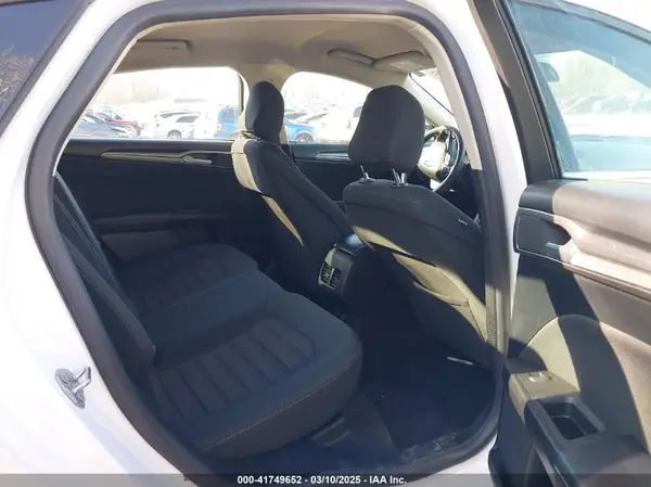 3FA6P0HD1LR122177 2020 FORD FUSION - Image 8