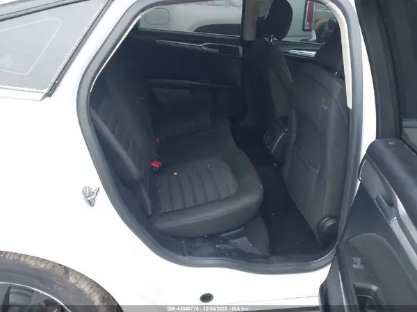 3FA6P0HD1LR123894 2020 FORD FUSION - Image 8