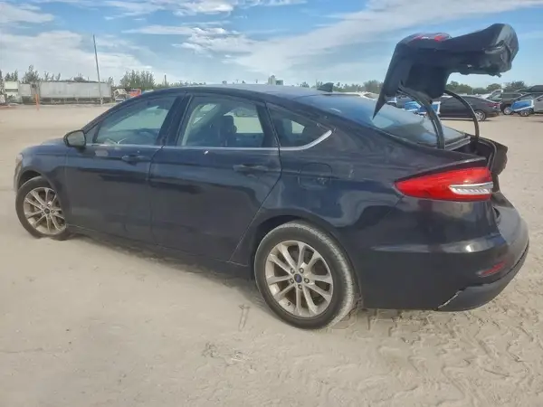 3FA6P0HD1LR143904 2020 FORD FUSION - Image 2