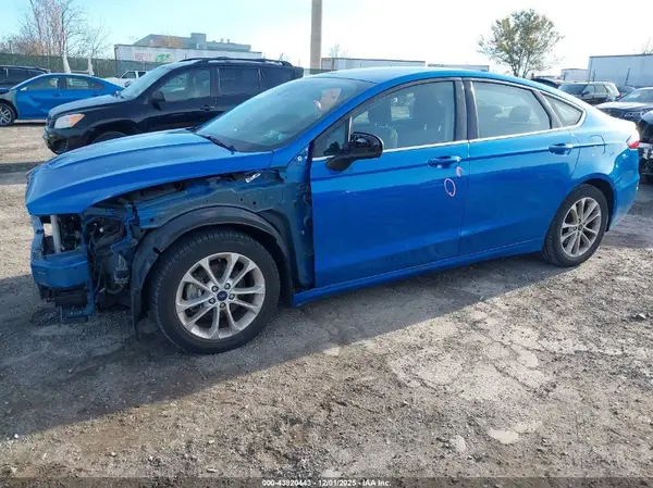 3FA6P0HD1LR145622 2020 FORD FUSION - Image 2