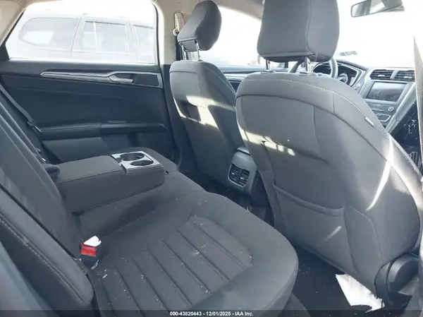 3FA6P0HD1LR145622 2020 FORD FUSION - Image 8