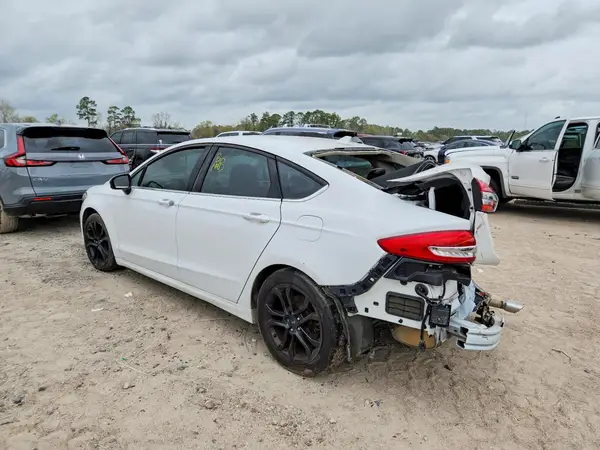 3FA6P0HD1LR147497 2020 FORD FUSION - Image 2