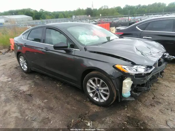 3FA6P0HD1LR154966 2020 FORD FUSION - Image 1