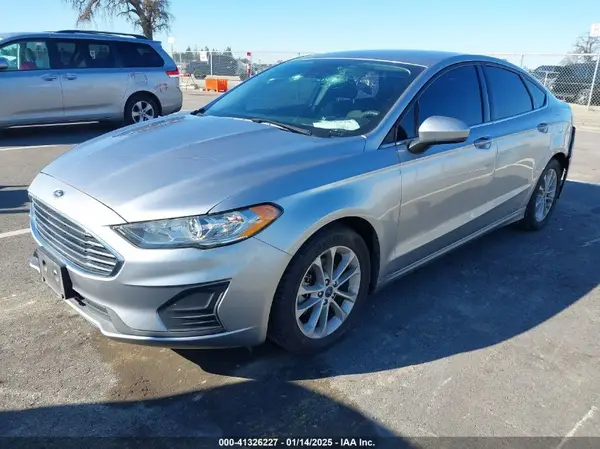 3FA6P0HD1LR155499 2020 FORD FUSION - Image 2