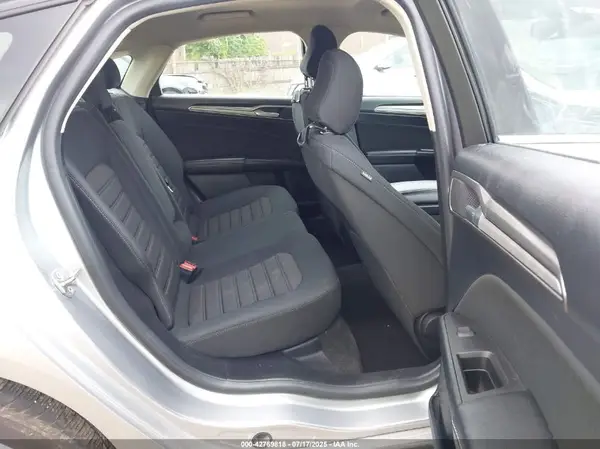 3FA6P0HD1LR164591 2020 FORD FUSION - Image 8