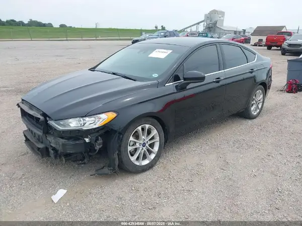 3FA6P0HD1LR164963 2020 FORD FUSION - Image 2