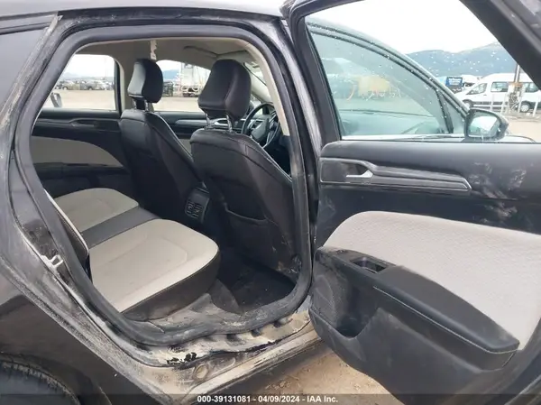 3FA6P0HD1LR179527 2020 FORD FUSION - Image 8