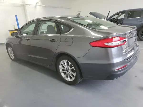3FA6P0HD1LR180984 2020 FORD FUSION - Image 2