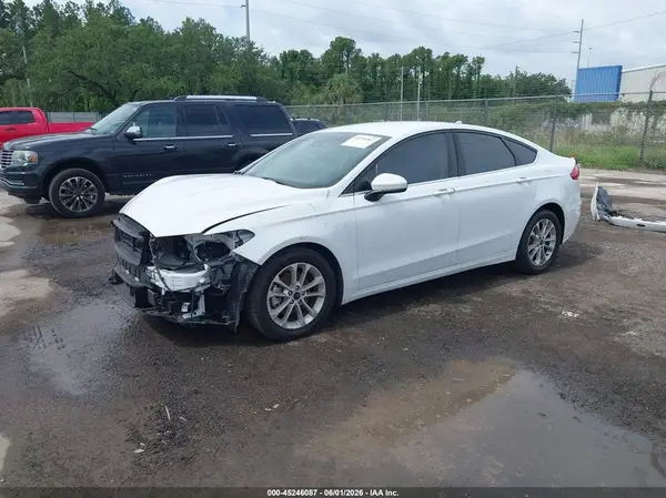 3FA6P0HD1LR185019 2020 FORD FUSION - Image 2