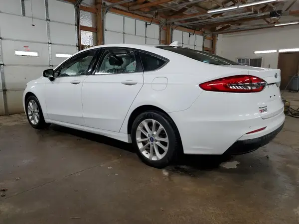 3FA6P0HD1LR190673 2020 FORD FUSION - Image 2