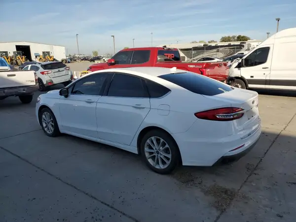 3FA6P0HD1LR191077 2020 FORD FUSION - Image 2