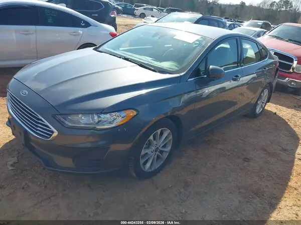 3FA6P0HD1LR195565 2020 FORD FUSION - Image 2