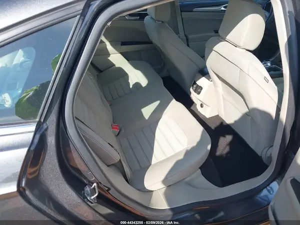 3FA6P0HD1LR195565 2020 FORD FUSION - Image 8