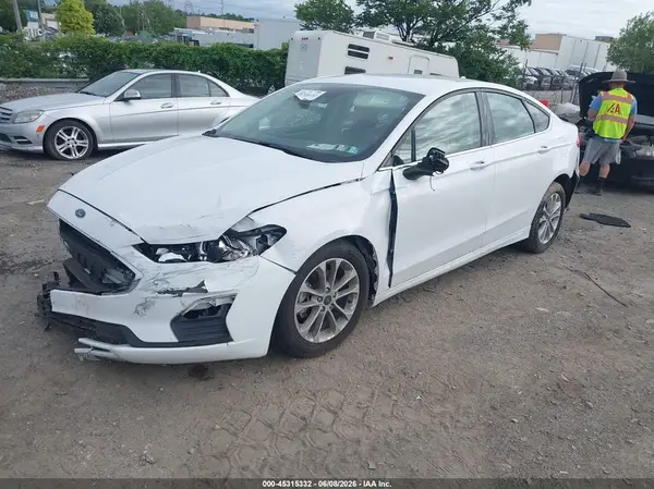 3FA6P0HD1LR216169 2020 FORD FUSION - Image 2