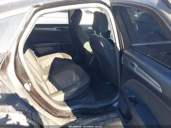 3FA6P0HD1LR223025 2020 FORD FUSION - Image 8