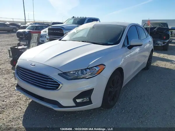 3FA6P0HD1LR224885 2020 FORD FUSION - Image 2