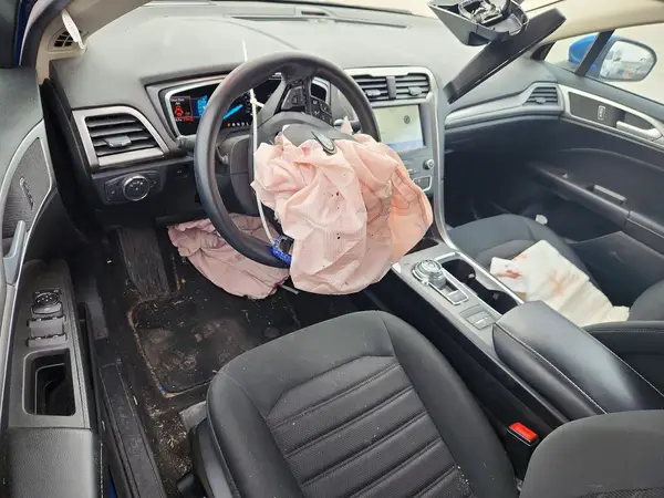 3FA6P0HD1LR227219 2020 FORD FUSION - Image 8